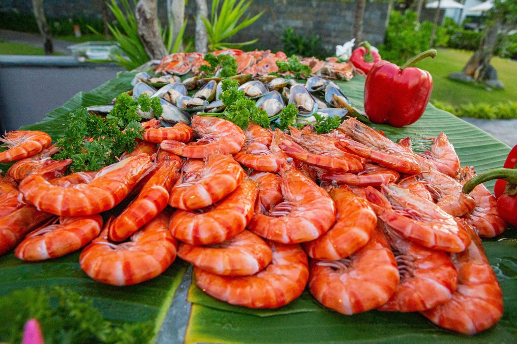 Melia Danang Beach Resort Bagian luar foto