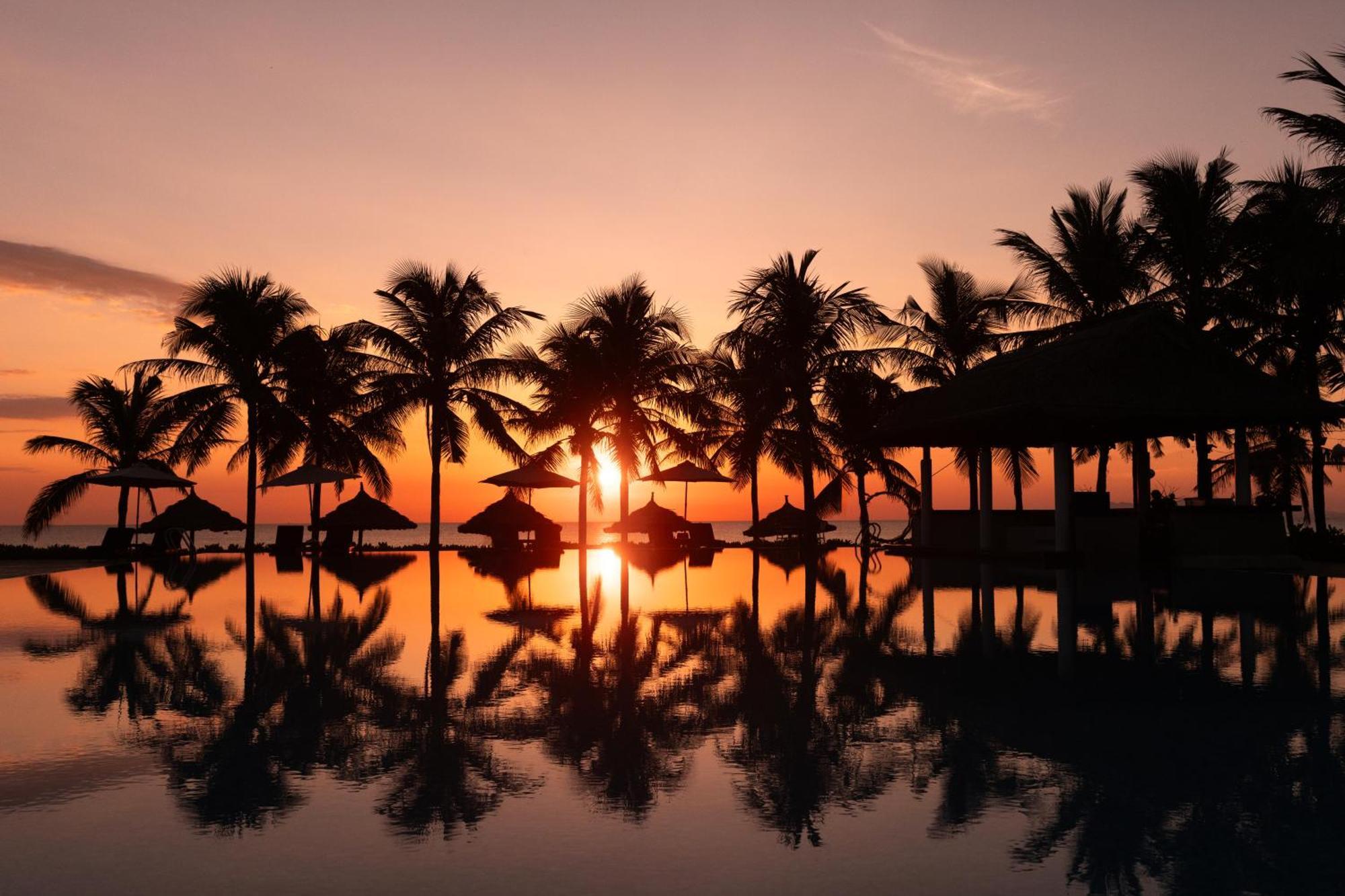 Melia Danang Beach Resort Bagian luar foto