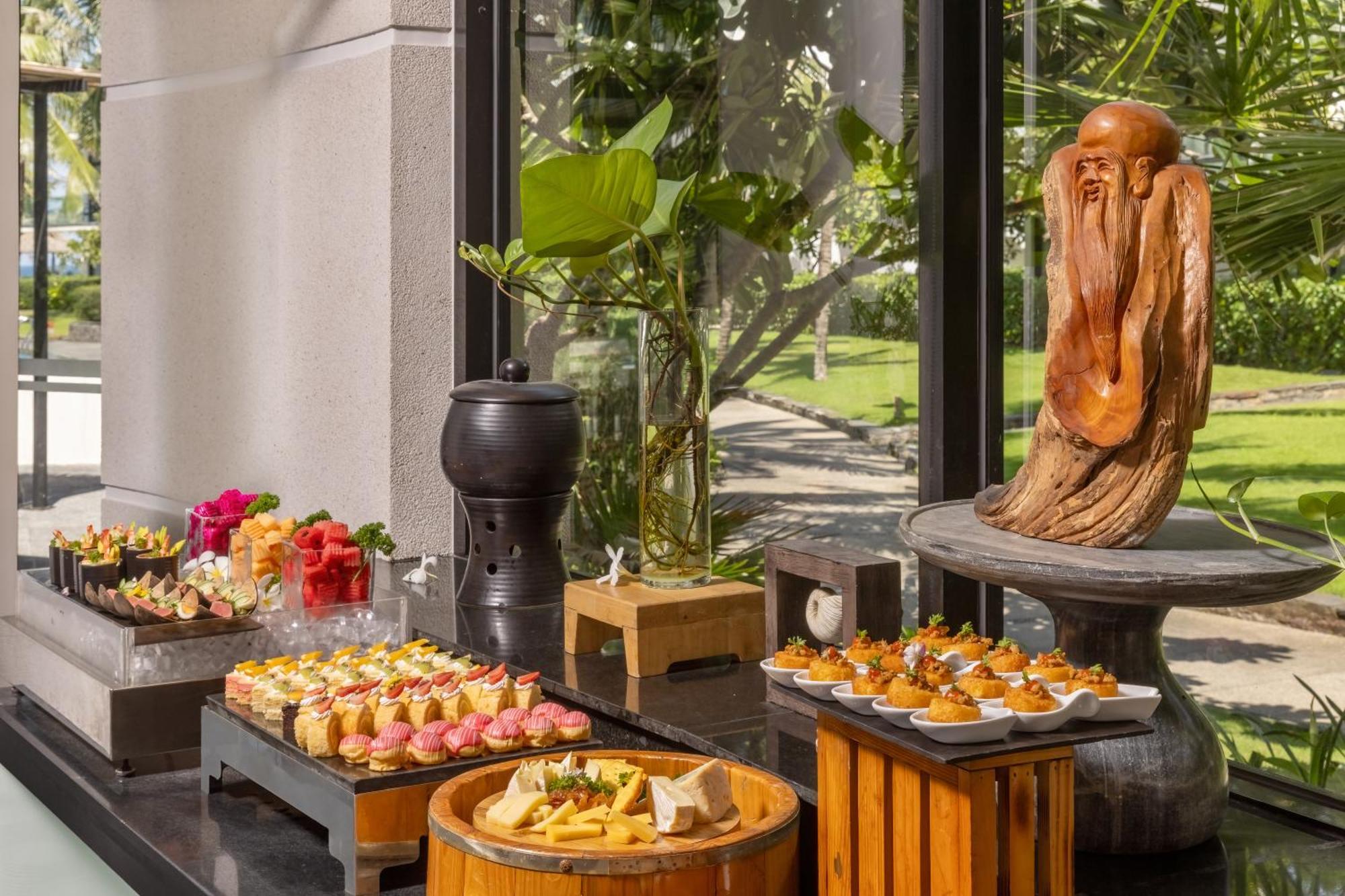 Melia Danang Beach Resort Bagian luar foto