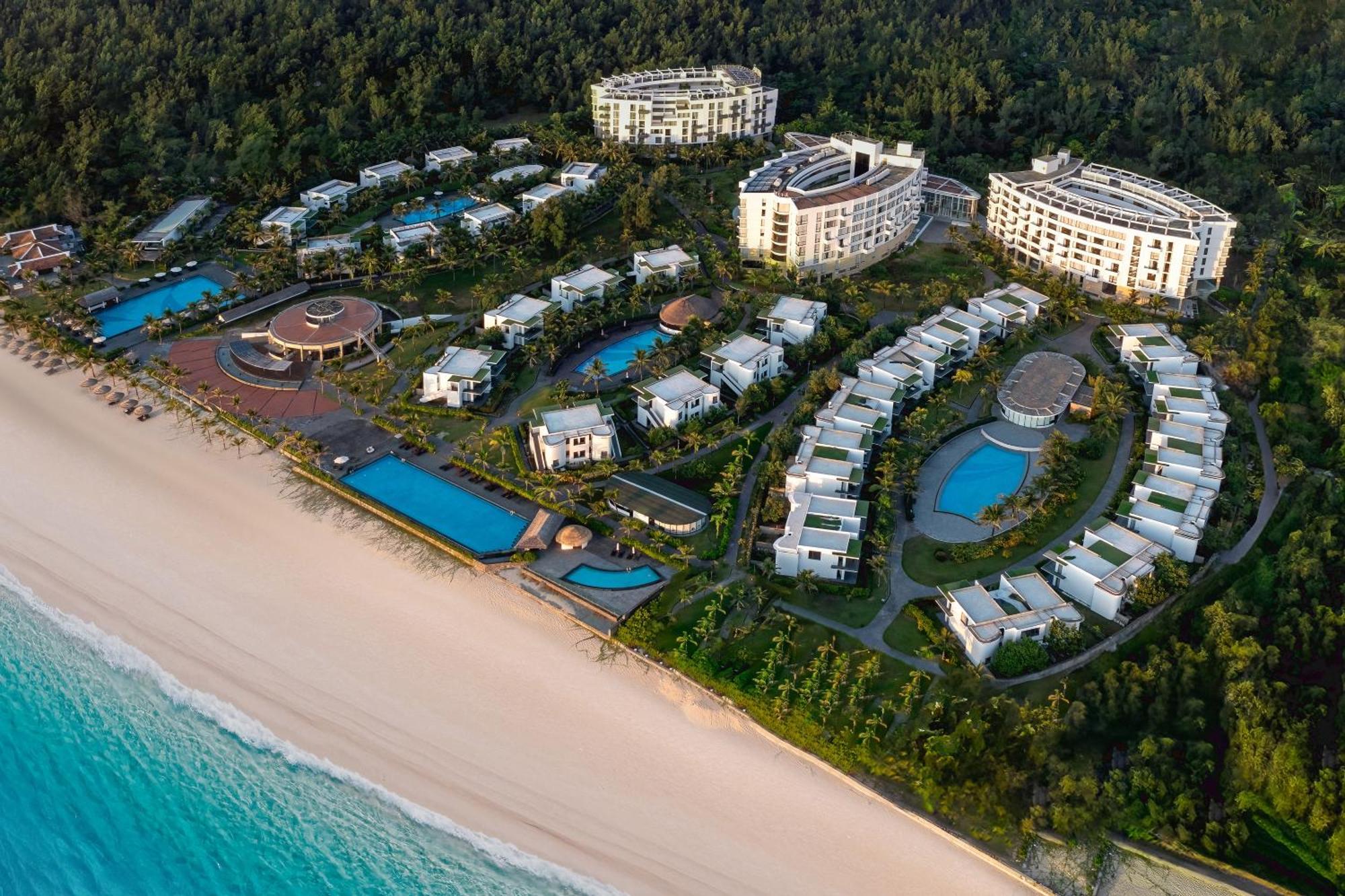 Melia Danang Beach Resort Bagian luar foto