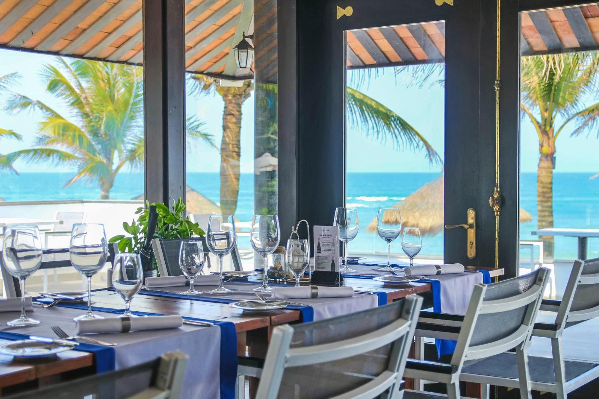 Melia Danang Beach Resort Bagian luar foto