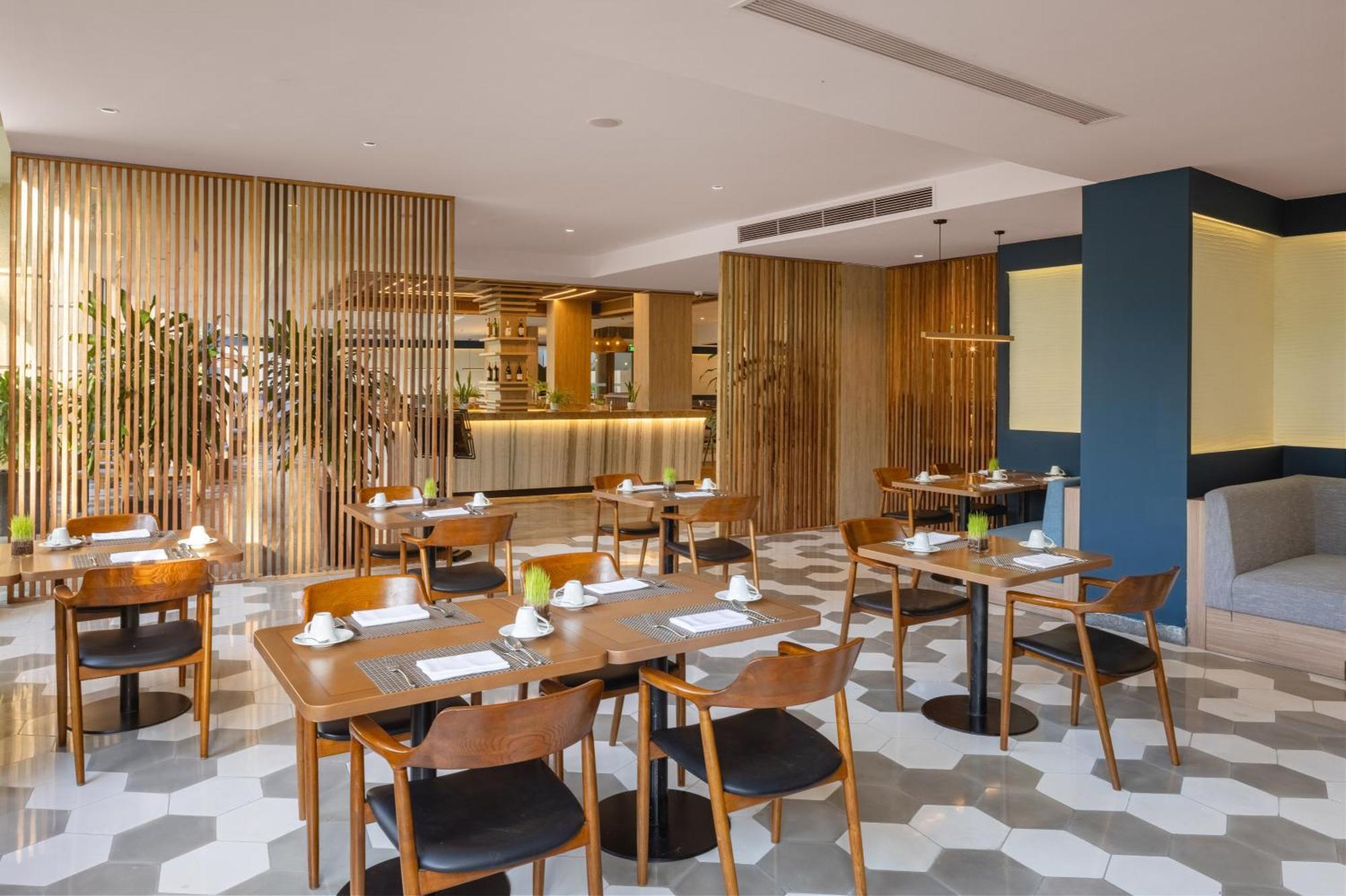 Melia Danang Beach Resort Bagian luar foto