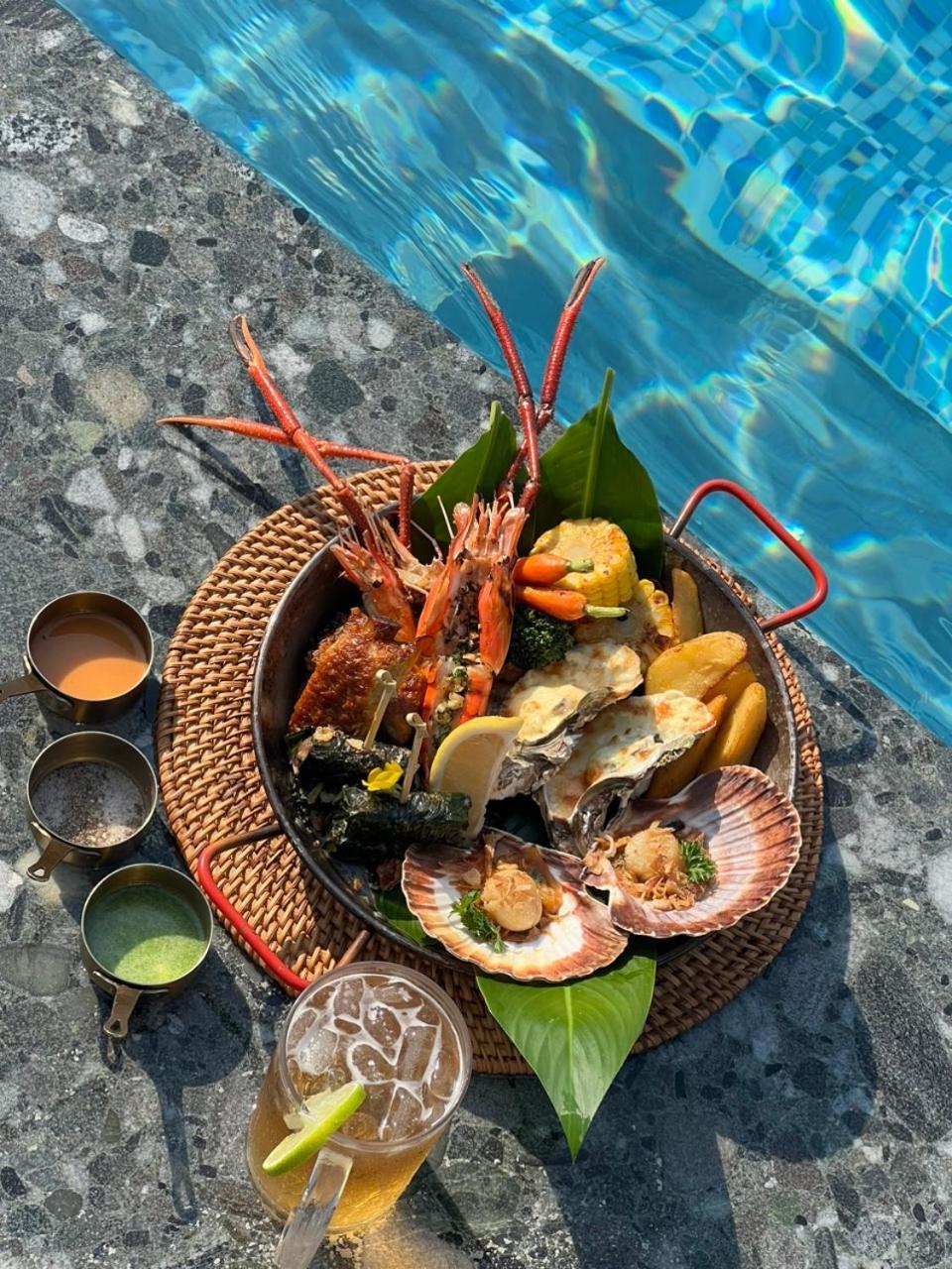 Melia Danang Beach Resort Bagian luar foto